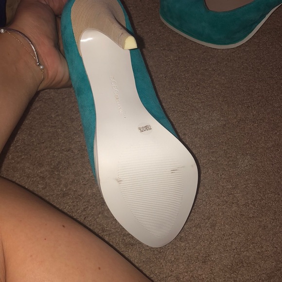 Shoes - Picture 3 of 3